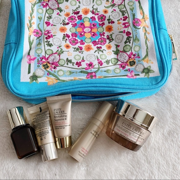 Brand New Estée Lauder Vitalizing Skin Care Set​